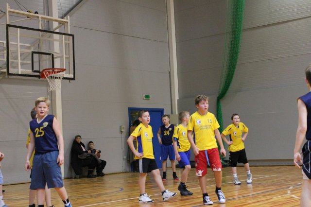 Basketbola sacensības D grupa zēni